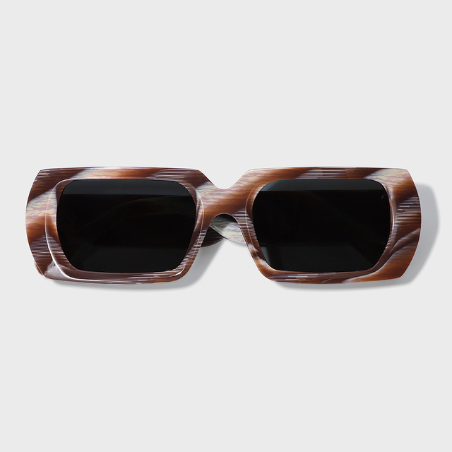 YET124 BUFFALO HORN