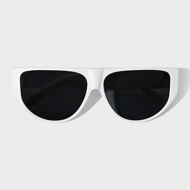 YET132 WHITE